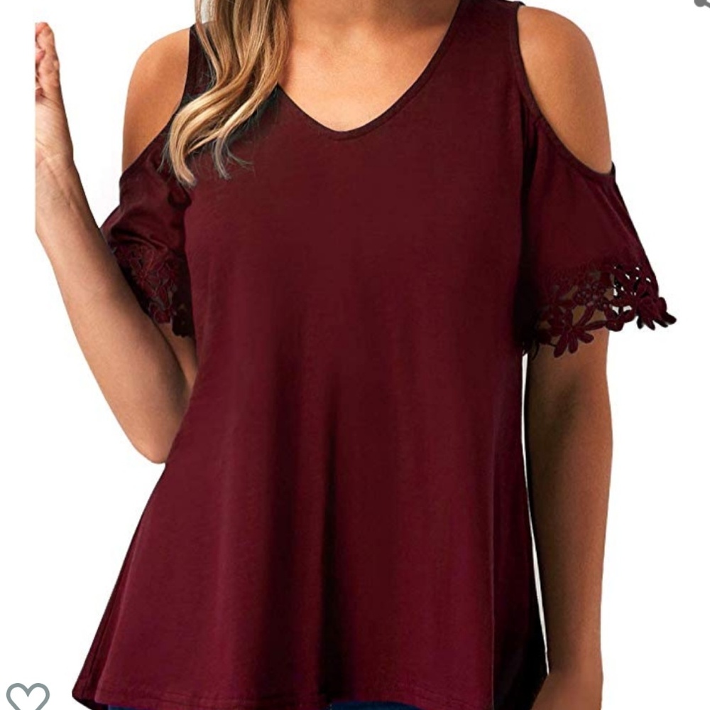 🦇Women's Cold Shoulder Top L